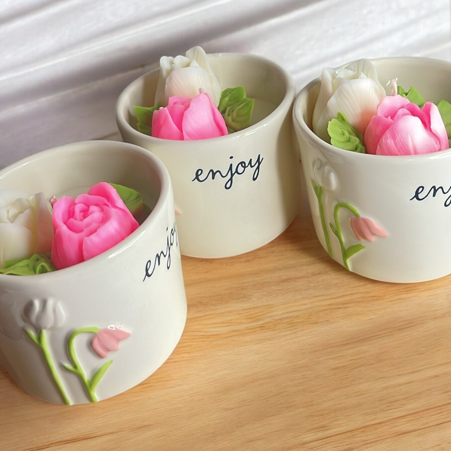 Enjoy - Strawberry, Melon & Tulip 100% Soy Dessert Candle